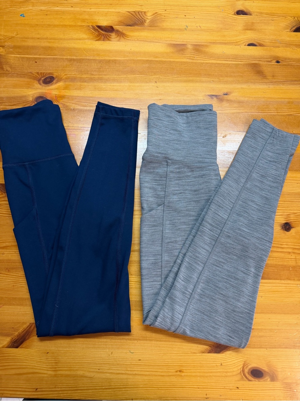 American Eagle Women’s Blue gray Size XS The Everything Pocket Leggings Lot Of 2